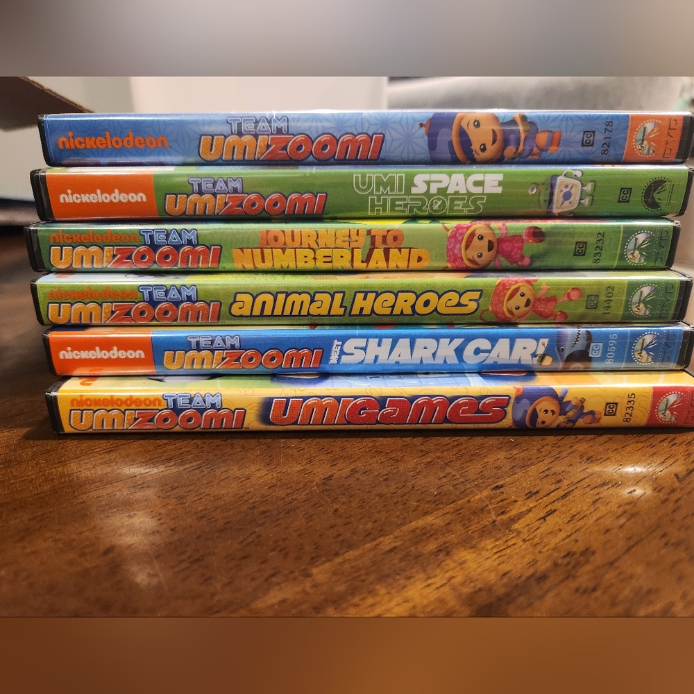 Bundle lot of DVDs Team Umizoomi